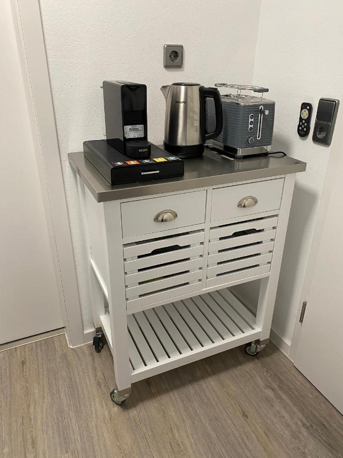1,5 Zimmer Apartment In S-Bahn Naehe, 35 Qm, Max 4 Pers, Zentral, Private Terasse, Internet 250 Mbit Gaertringen Luaran gambar