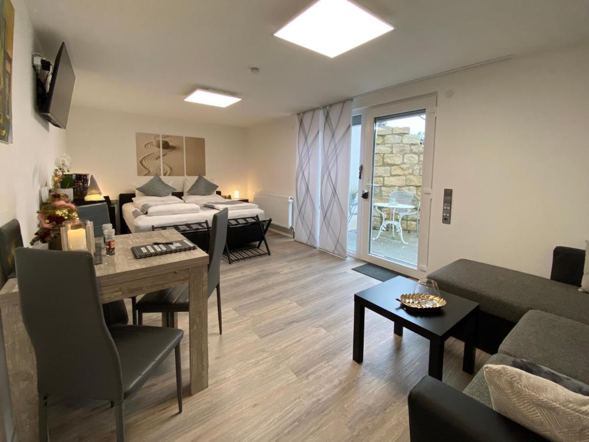 1,5 Zimmer Apartment In S-Bahn Naehe, 35 Qm, Max 4 Pers, Zentral, Private Terasse, Internet 250 Mbit Gaertringen Luaran gambar
