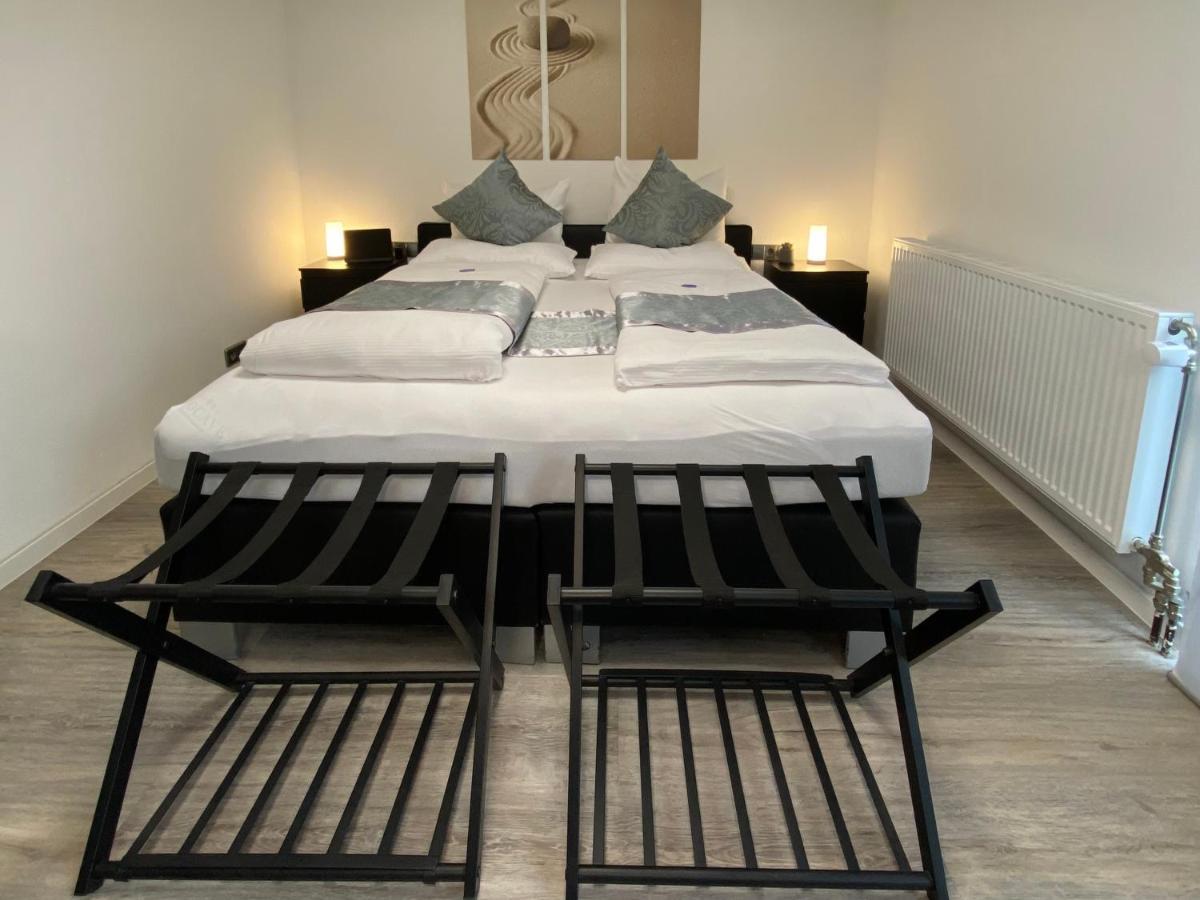 1,5 Zimmer Apartment In S-Bahn Naehe, 35 Qm, Max 4 Pers, Zentral, Private Terasse, Internet 250 Mbit Gaertringen Luaran gambar