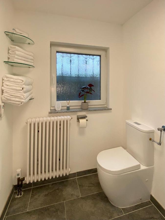 1,5 Zimmer Apartment In S-Bahn Naehe, 35 Qm, Max 4 Pers, Zentral, Private Terasse, Internet 250 Mbit Gaertringen Luaran gambar